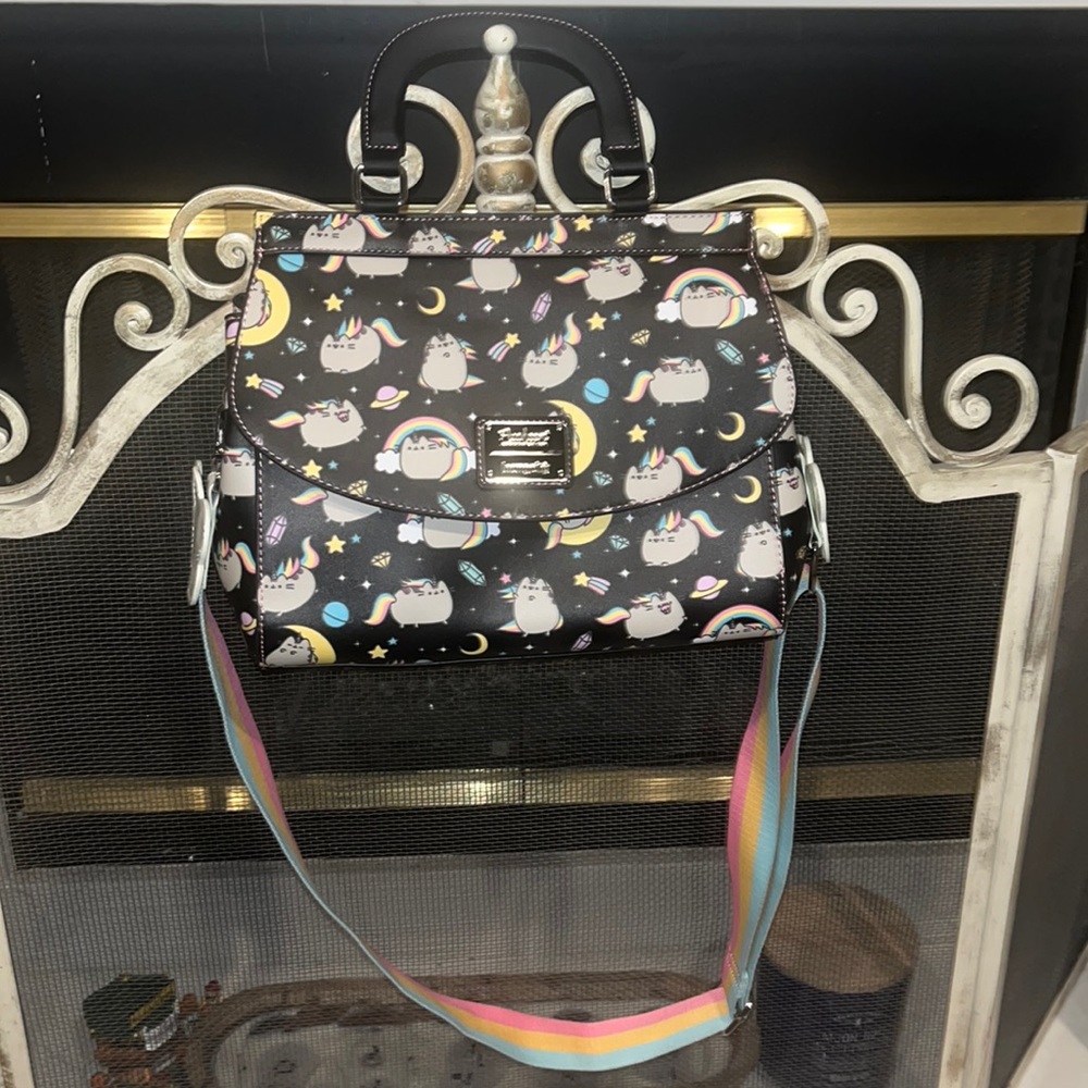 NWOT Loungefly Pusheen Rainbow Unicorn Crossbody Bag! Sold out in stores!